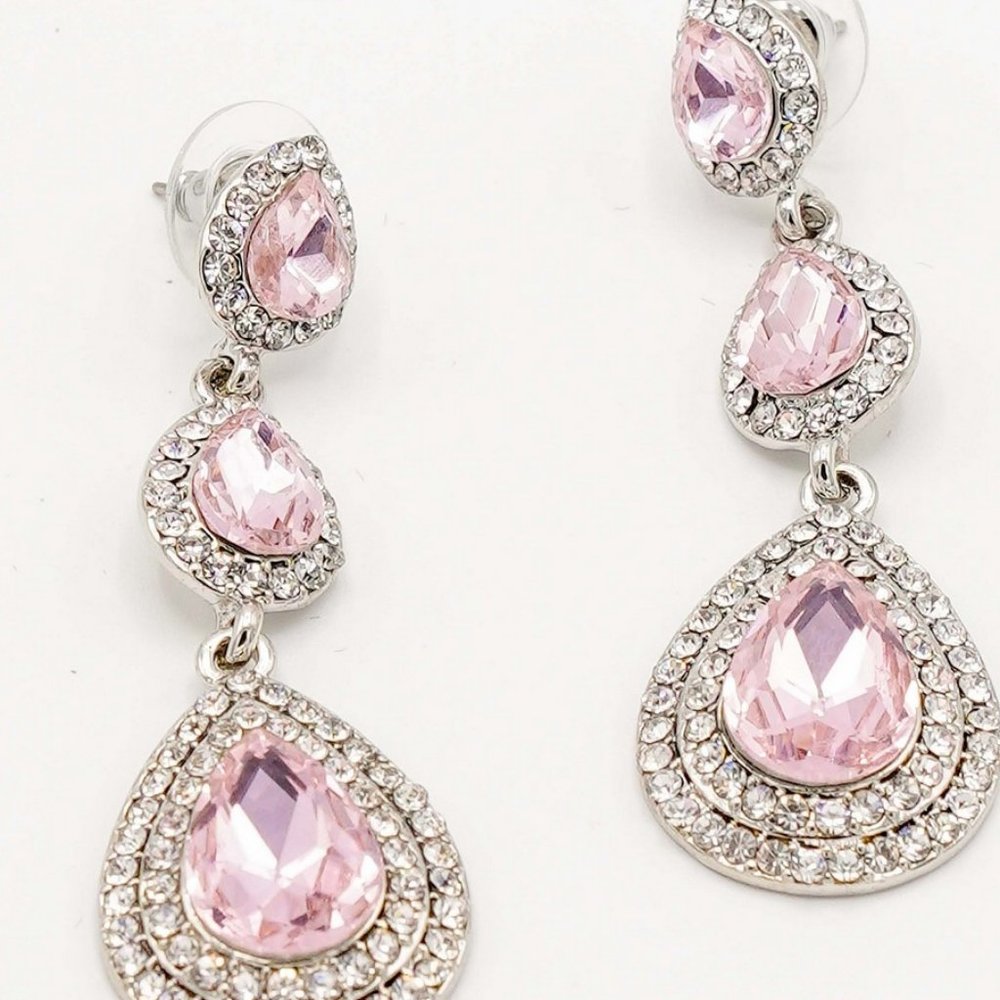 Evening Party Beautiful teardrop Rhinestone and Clear Diamante Fashion Earrings